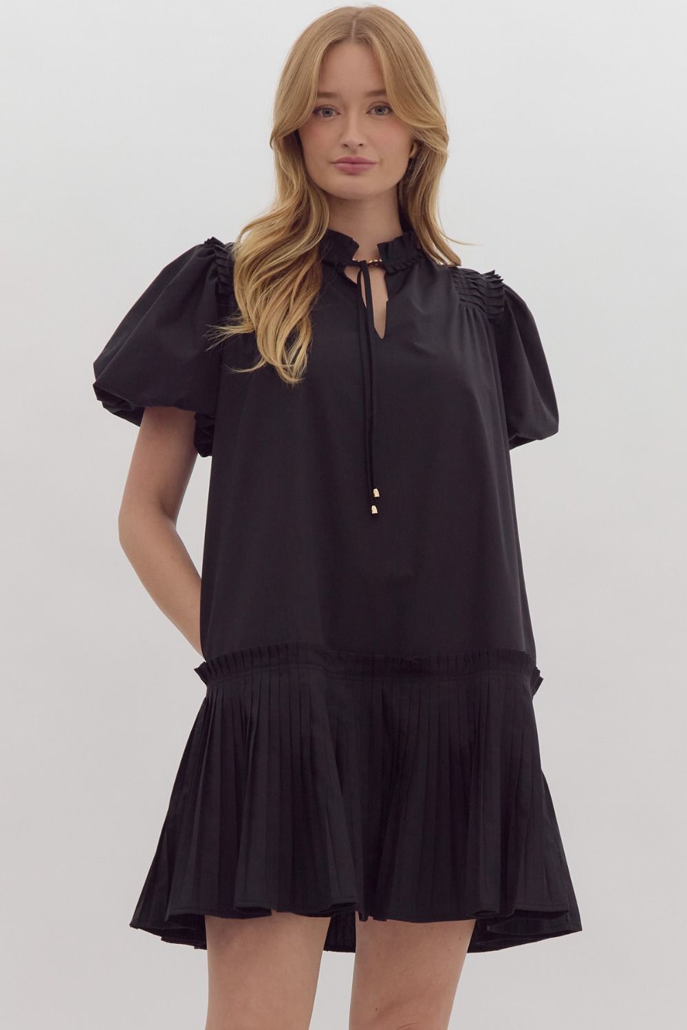 Black Pleat Bottom Medium