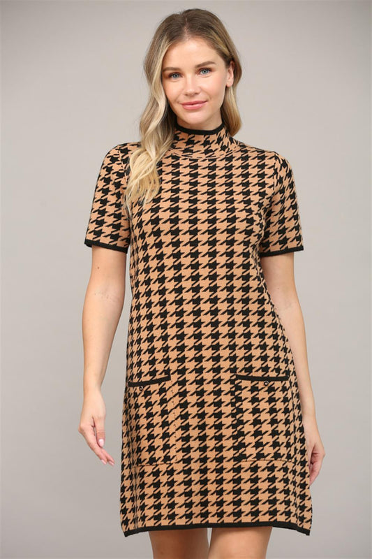 Camel/black Houndstooth Large