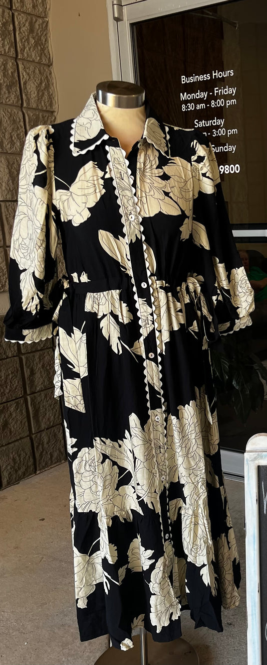 Black/cream Floral Maxi Large